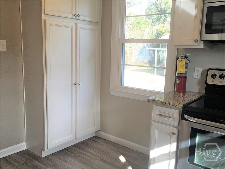 130 Andover Dr — Photo 23