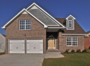 2194 Fairfax Dr, Clarksville, TN 37043