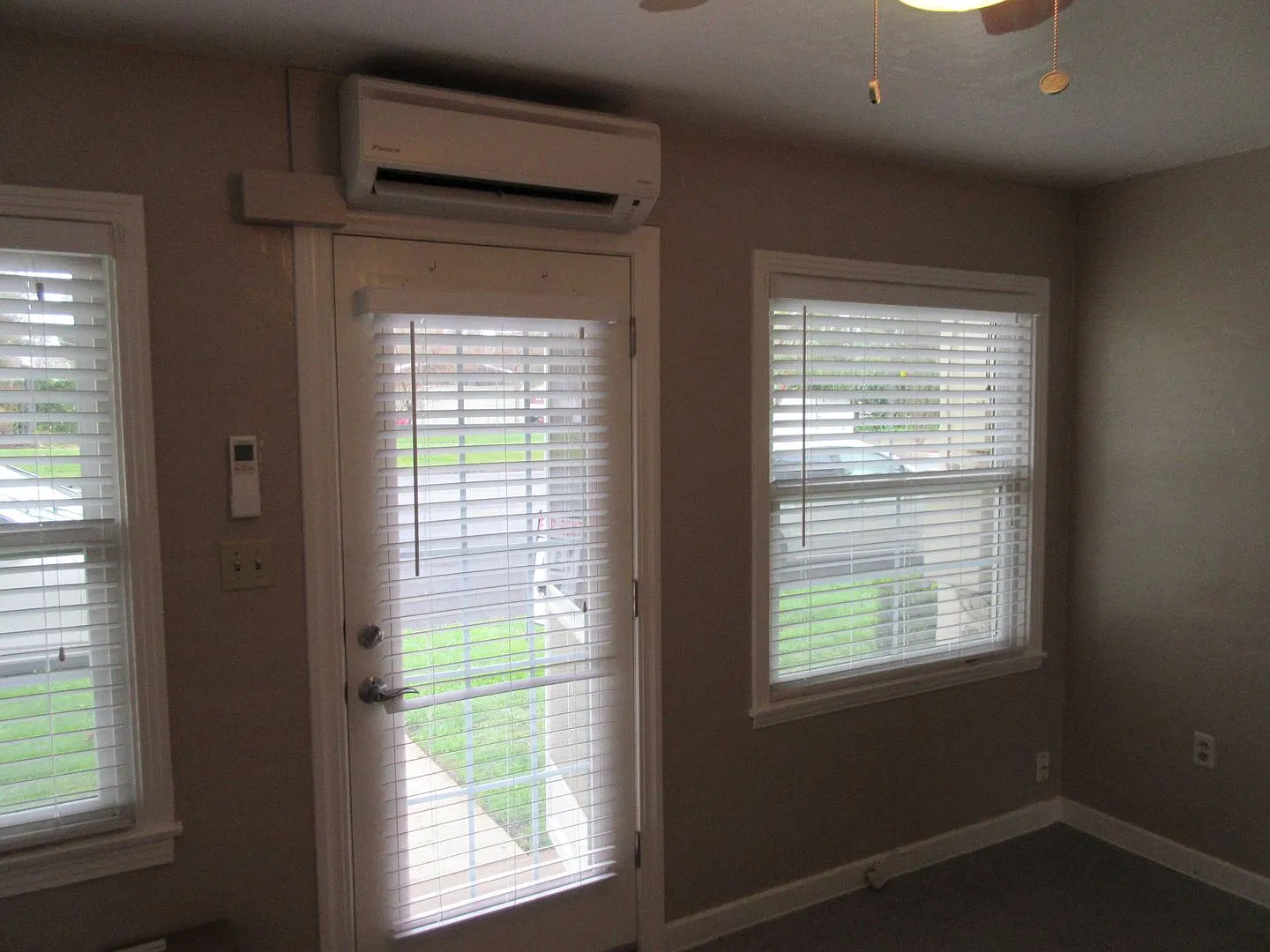 602 — Photo 2