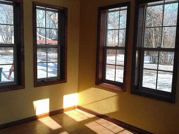 Dinning Area/Sunroom