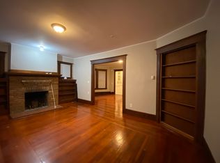 124 Hubinger St #B, New Haven, CT 06511