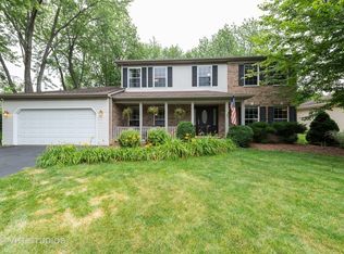 2011 Greensboro Dr, Wheaton, IL 60189