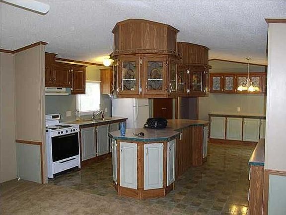 kitchen/dining