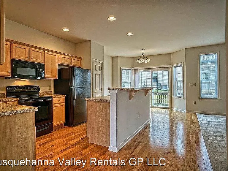 16 Dougherty Dr — Photo 8