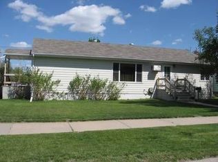 402 S Merriam Ave, Miles City, MT 59301