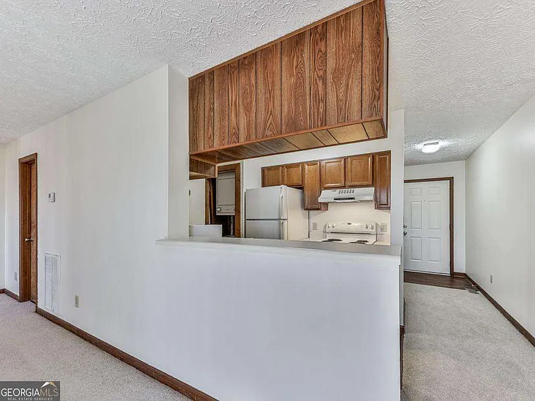 1101 Fairway Oaks — Photo 19