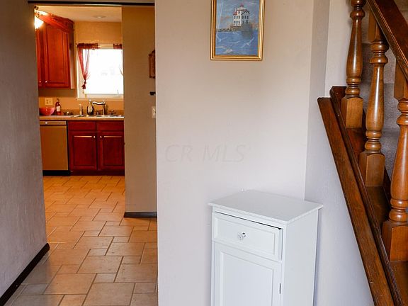 4th image of 1811 Lakeview Dr