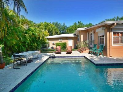 911 Sistina Ave, Coral Gables, FL, 33146