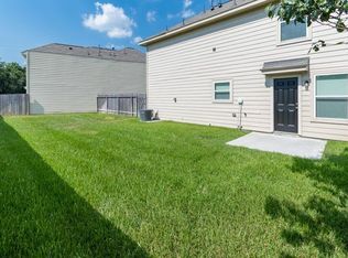 672 Fallow Ln, Alvin, TX 77511