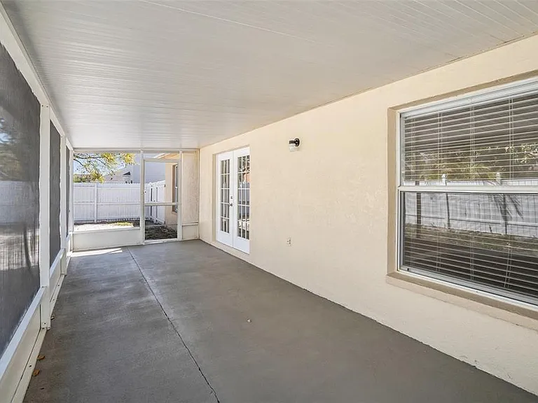 12712 Longcrest Dr — Photo 23
