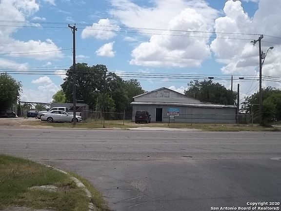 3rd image of 10401 Roosevelt Ave