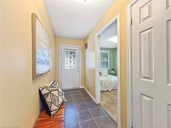 3rd image of 35 Stratford Ter #35