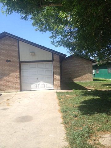 1st image of 215 Glenbrook Dr #A
