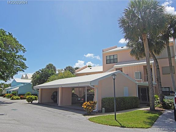 4th image of 3901 SE Saint Lucie Blvd #A-7
