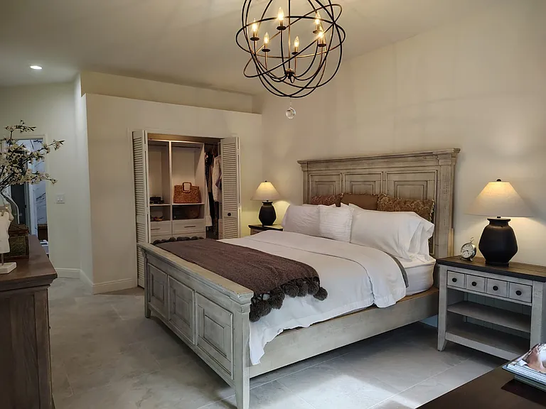 Master bedroom from lanai