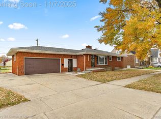 18530 Ruth St, Melvindale, MI 48122