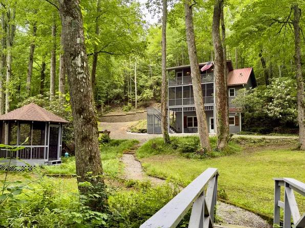 132 Wild Horse Cove Cir, Cleveland, GA 30528