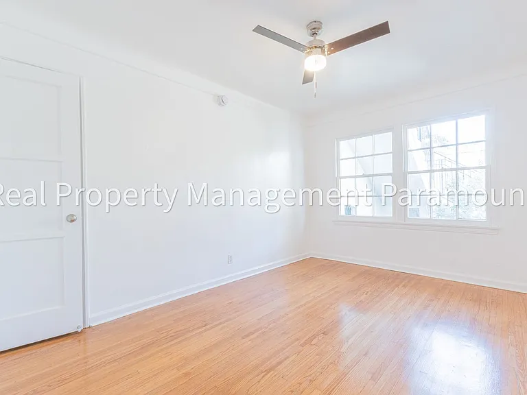 1460 S Orange Grove Ave — Photo 18