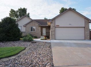 1918 E Sunset Ct, Goddard, KS 67052