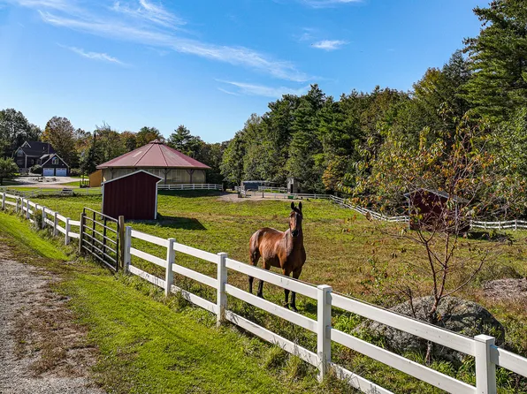 51 Meadow Lane, New Gloucester, ME 04260