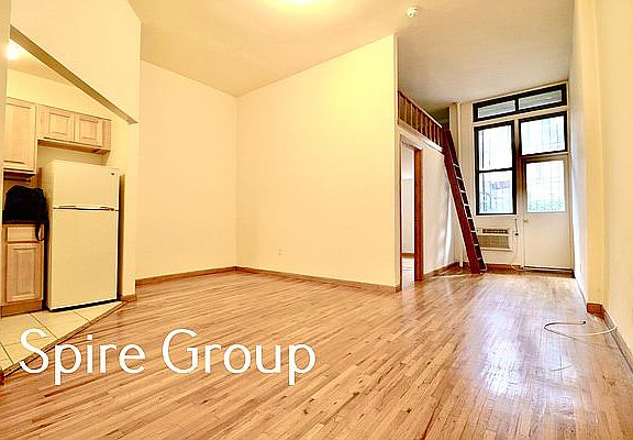 3rd image of 243 W 71st St APT 2R