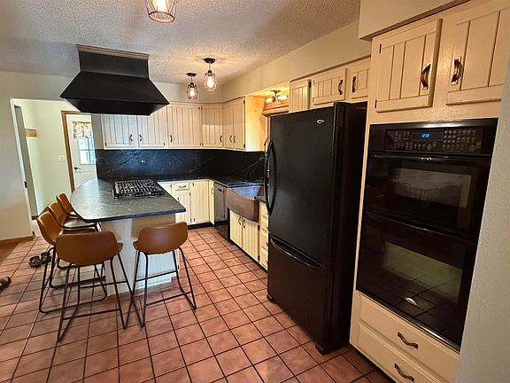 3rd image of 308 Spring St