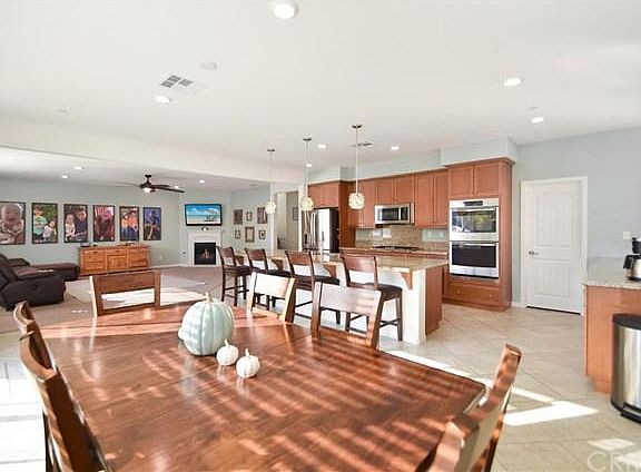 4th image of 5375 Pine Leaf Ave
