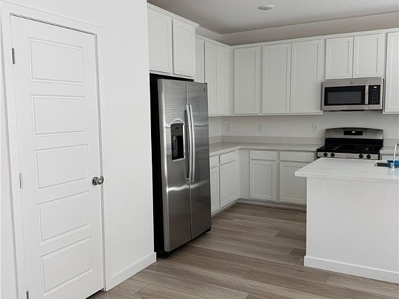 5th image of 8335 Meridian Ridge Ave