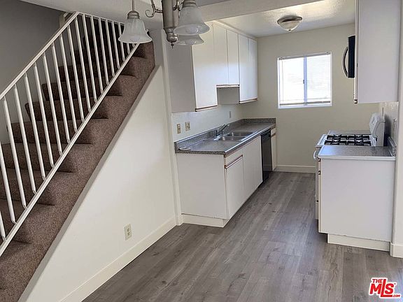 3rd image of 3122 S Canfield Ave APT 205