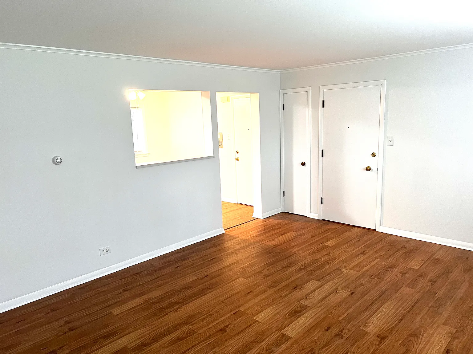2 bed, 875 sqft, $1,975 — Photo 4