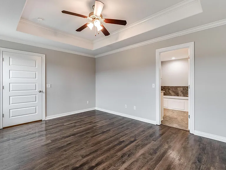 499 Concho St — Photo 12