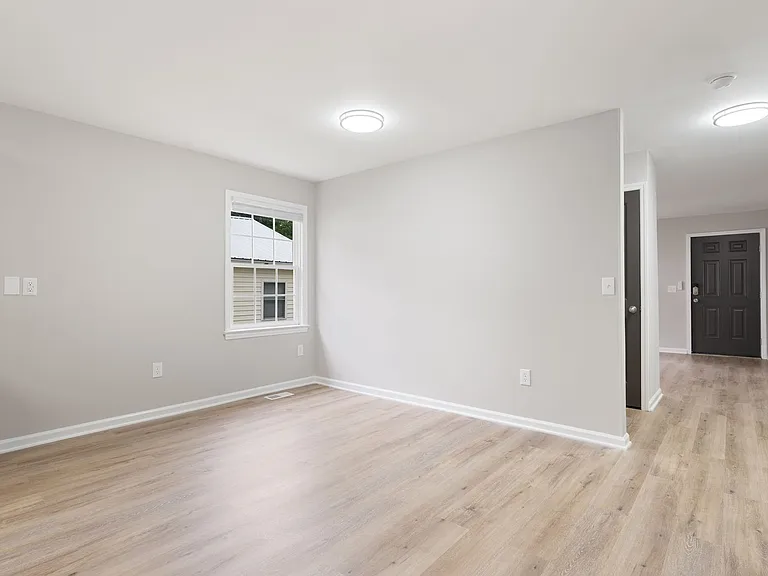1236 Berkeley St — Photo 12