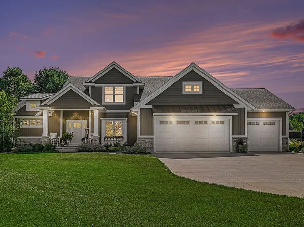 3561 Woodfield Ct, Hamilton, MI 49419