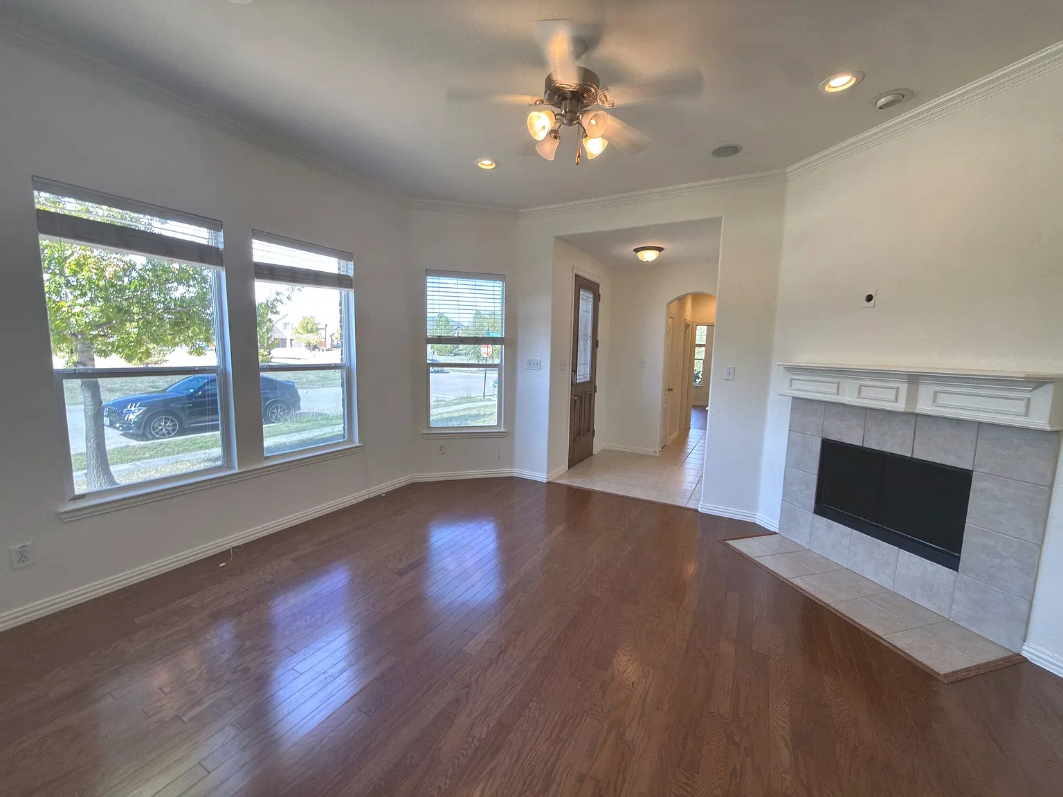 3 bed, 1442 sqft, $2,200 — Photo 4