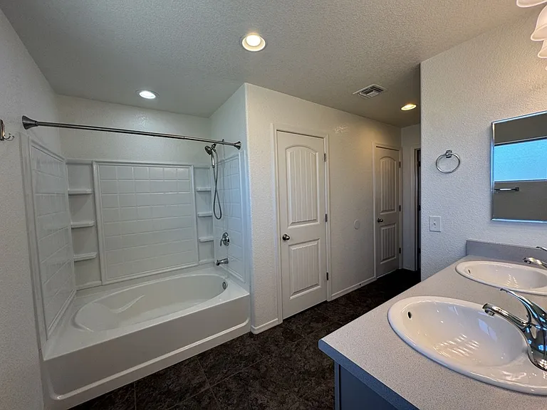 5244 Encanto Dr — Photo 15