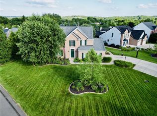 8021 Woodcreek Dr, Bridgeville, PA