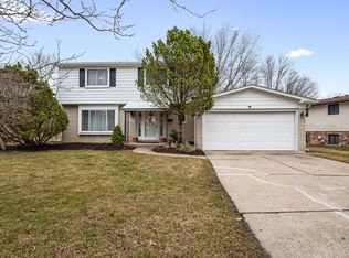 7400 Provincial Rd, Canton, MI 48187