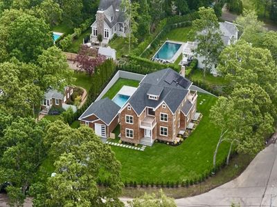 44 Lake Dr, Southampton, NY, 11968