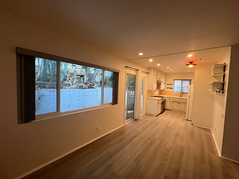 834 Green St #4 — Photo 5