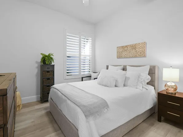165 Hampton Place, Jupiter, FL 33458