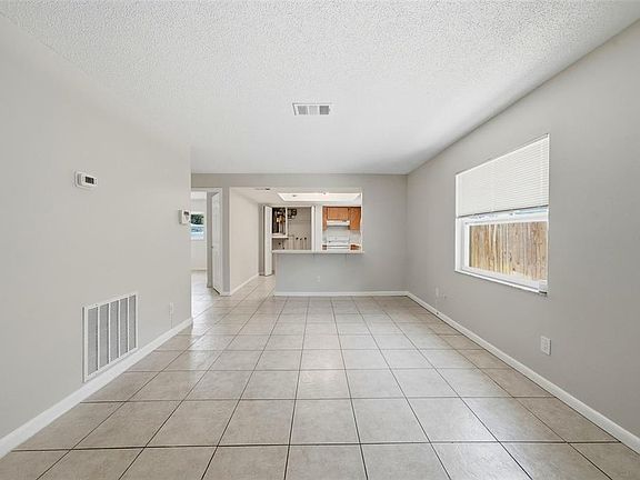 3rd image of 2564 42nd Ave N