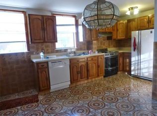 34 Putnam Rd, Somerville, MA 02145