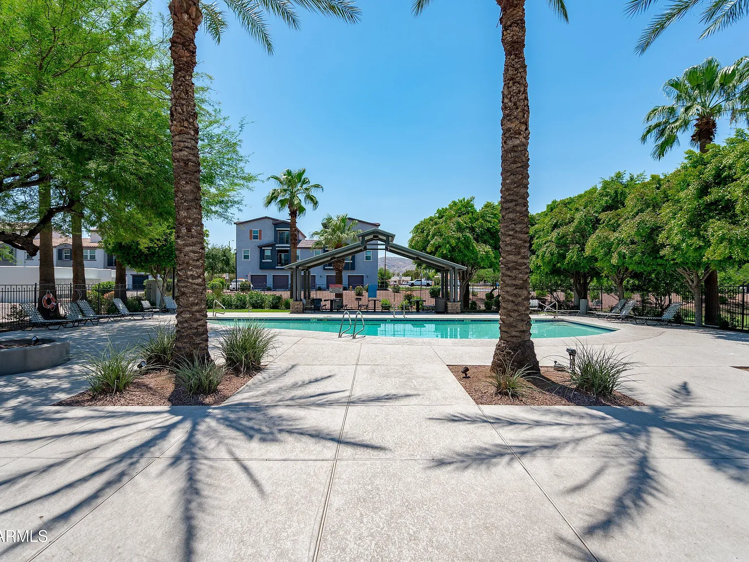 2 bed, 2.5 bath, 1314 sqft, $1,700 — Photo 3