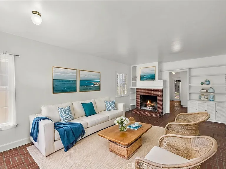 619 Narcissus Ave — Photo 3