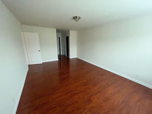 3rd image of 621 N Alhambra Ave