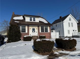 27 Wilson Ave, Niles, OH 44446