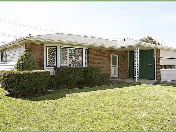 2nd image of 118 Cresthaven Dr