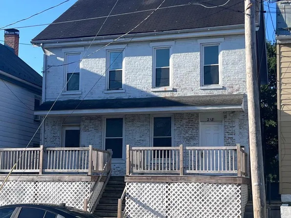 216-218 W King St, Chambersburg, PA 17201