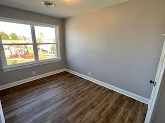 5th image of 1010 Randolph Ave #C