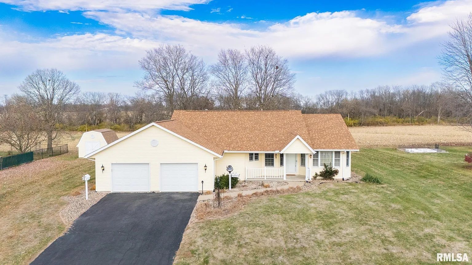 6104 Hartford Dr photo 1